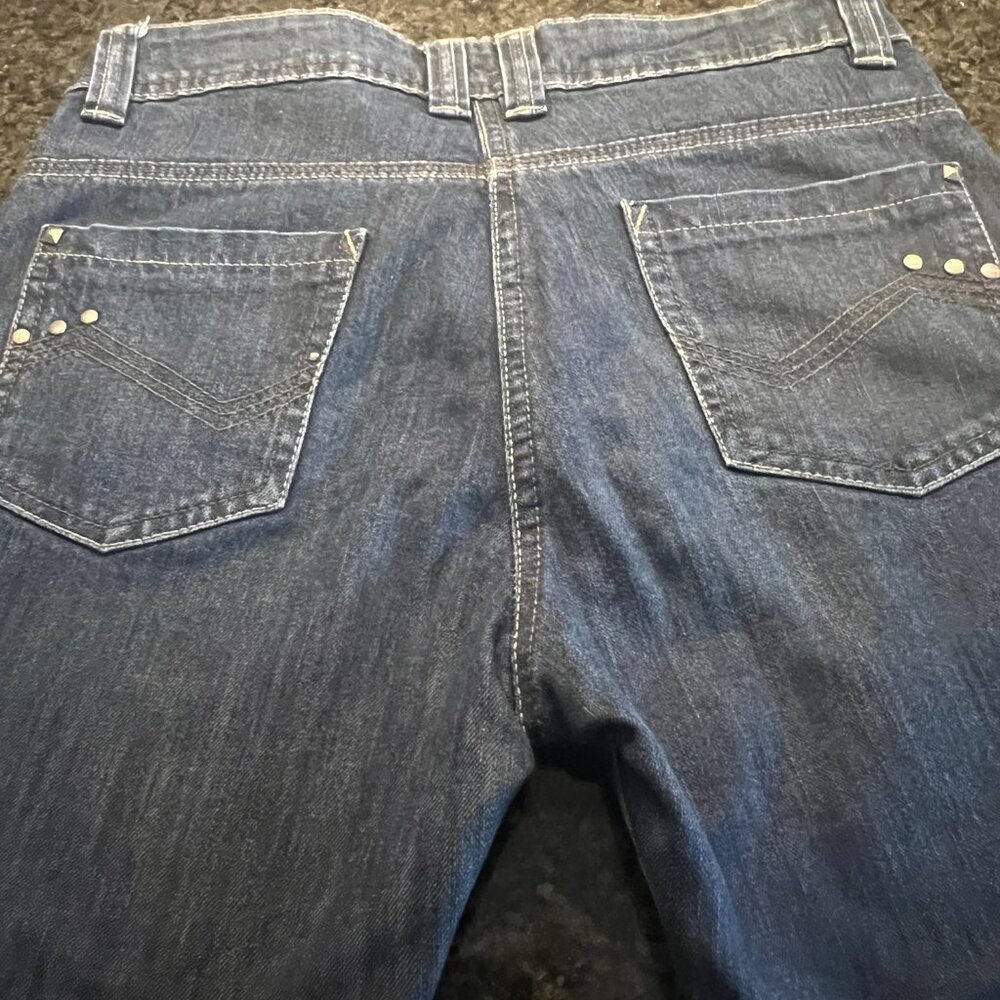 Jeans - Picture 2 of 3